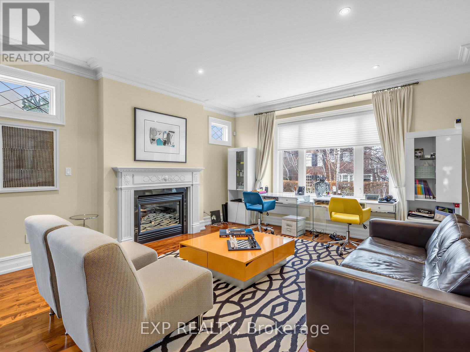 Residential in Toronto (Casa Loma) 4