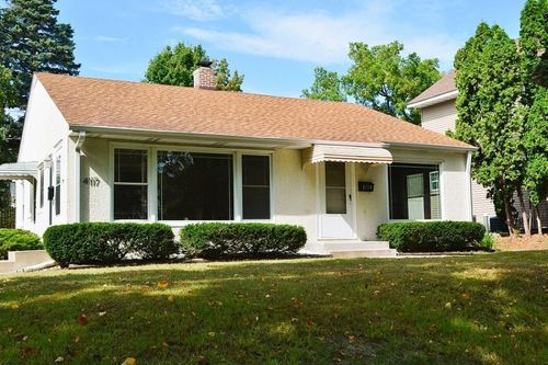 4117 Welcome Ave N, Robbinsdale, MN, 55422-1728 | Card Image