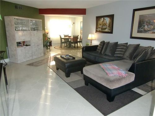 404-4401 Nw 41 Street, Lauderdale Lakes, FL, 33319 | Card Image