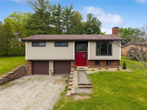 4137 Cambridge Dr, Irwin, PA, 15642-3239 | Card Image