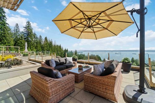 304-2535 Garden Crt, West Vancouver, BC, V7S0A1 | Card Image