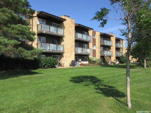 312-423 Tait Crt, Saskatoon, SK, S7H5L3 | Card Image