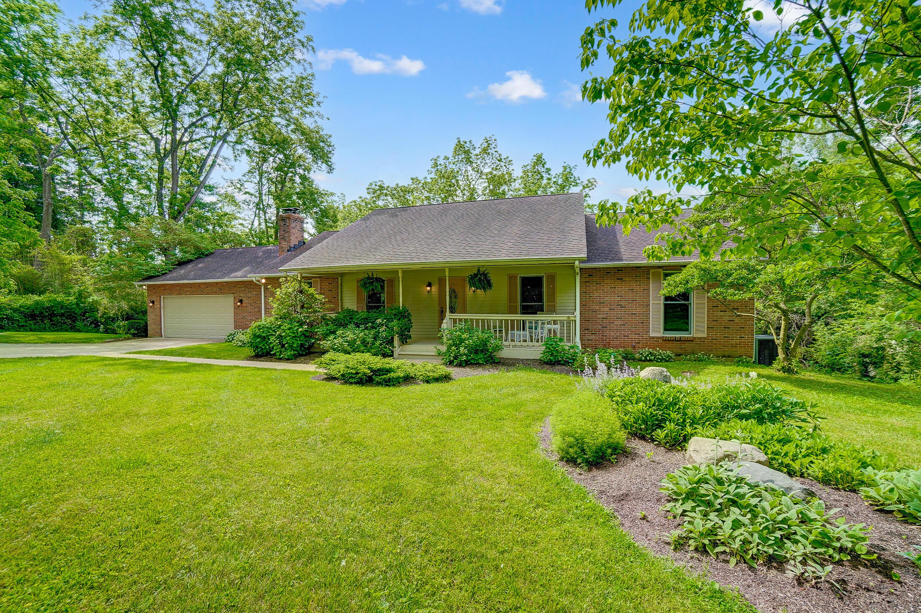 2757 Old Columbus Road, For Sale in Granville Zoocasa