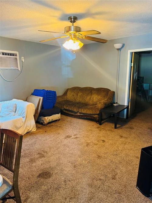 109 S 7th St, Hammon, OK, 73650 | Card Image