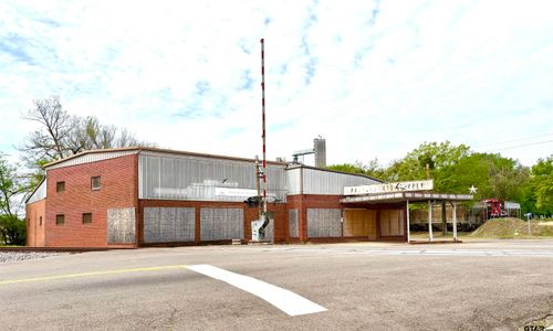 204 Quitman St, Pittsburg, TX, 75686-1324 | Card Image