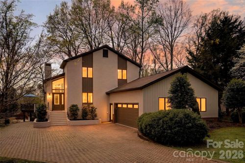 8001 Serendipity Ln, Charlotte, NC, 28277-7633 | Card Image