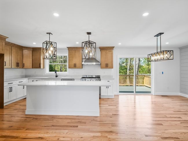 316 Old Westport Rd, House other with 5 bedrooms, 4 bathrooms and 6 parking in Dartmouth MA | Image 11