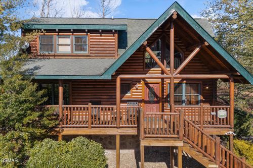 1679 Mountain Lodge Way, Pigeon Forge, TN, 37862 | Card Image