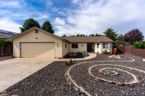 710 Nw 21st Ct, Redmond, OR, 97756-8410 | Card Image