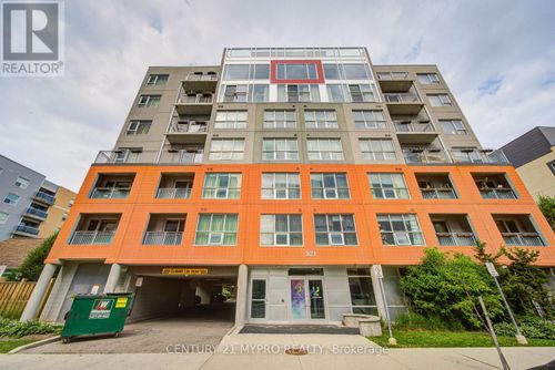710-321 Spruce St, Waterloo, ON, N2L0G4 | Card Image