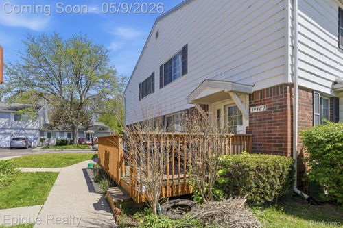 3946 Hunters Ridge Dr, Lansing, MI, 48911-1134 | Card Image