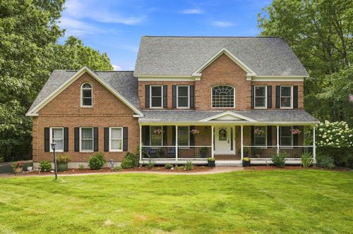 17 Mcafee Farm Rd, Bedford, NH, 03110-4637 | Card Image