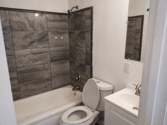 1004 N Ballard St, Home with 4 bedrooms, 2 bathrooms and 2 parking in Brownfield TX | Image 9