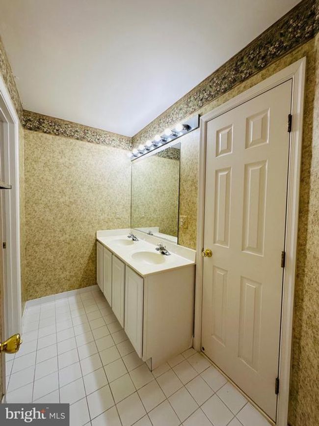 2975 Caribbean Ct, House other with 5 bedrooms, 4 bathrooms and null parking in Fairfax VA | Image 29