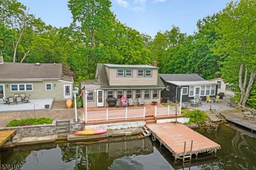 24 S Shore Rd, Byram Twp, NJ, 07821-3804 | Card Image
