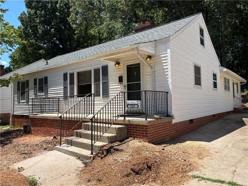 526 Ashland Dr, Greensboro, NC, 27403-1909 | Card Image