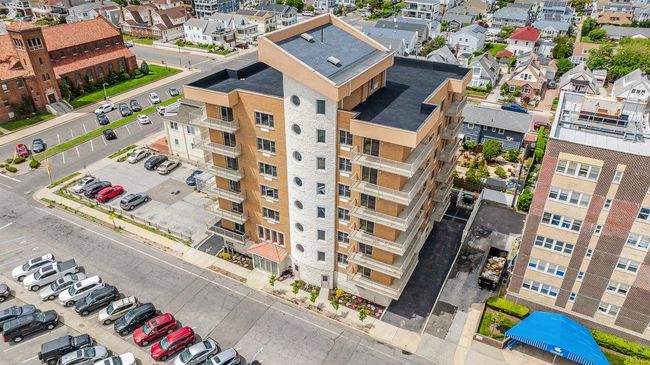 APT-204 - 661 W Broadway, Condo with 3 bedrooms, 2 bathrooms and null parking in Long Beach NY | Image 33
