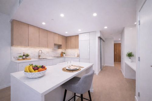 909-2108 Gilmore Ave, Burnaby, BC, V5C0N8 | Card Image