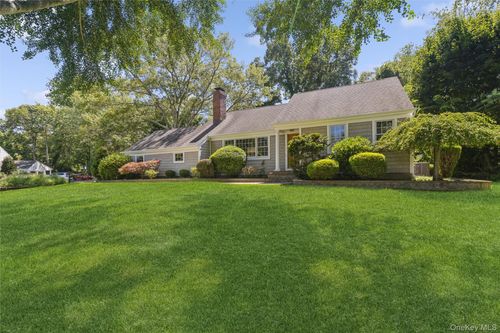 24 Old Homestead Rd, Port Jefferson, NY, 11777-1144 | Card Image