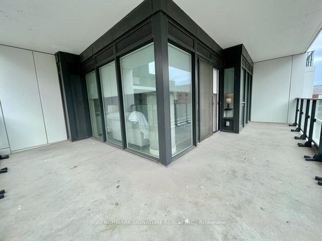 802 - 77 Shuter St, Condo with 2 bedrooms, 2 bathrooms and 1 parking in Toronto ON | Image 8