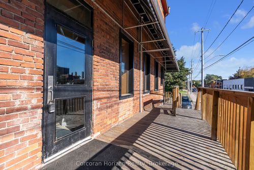 b2-15 Wellington St N, Hamilton, ON, L8R1M7 | Card Image