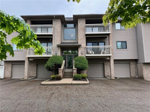 115c-3800 Rosemont Blvd, Akron, OH, 44333-9251 | Card Image