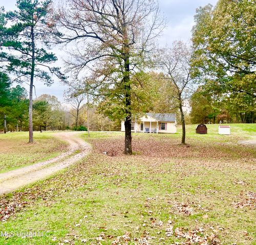 3305 N Robertson Road, Nesbit, MS, 38651 | Card Image