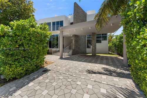 544-544 Fernwood Rd, Key Biscayne, FL, 33149-1842 | Card Image