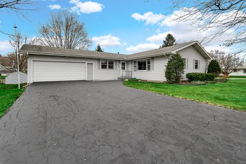 2002 Crockett Ave, Valparaiso, IN, 46383-3835 | Card Image