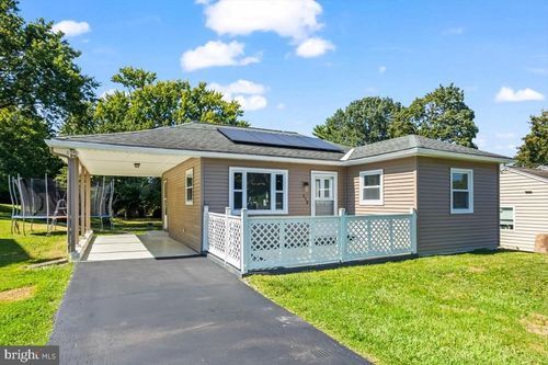 216 S Manor St, MOUNTVILLE, PA, 17554-1618 | Card Image