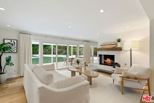 30751 La Brisa Dr, MALIBU, CA, 90265-3126 | Card Image