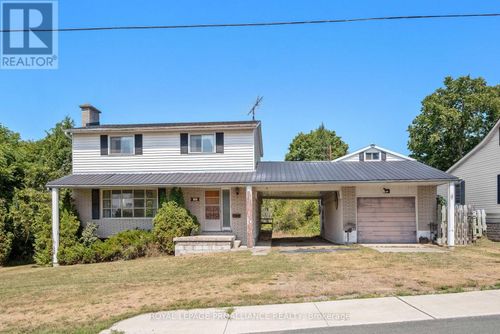 11 Division Street E, Trent Hills (Hastings), ON, K0L1Y0 | Card Image