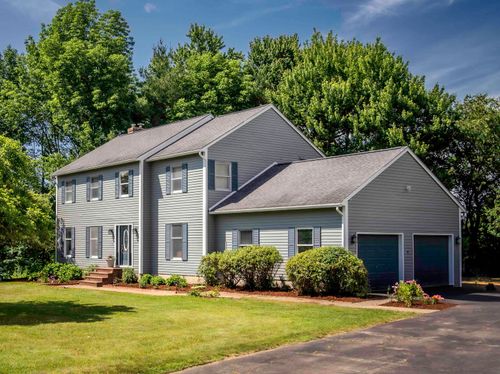 195 Orchard Dr, Colchester, VT, 05446-7085 | Card Image