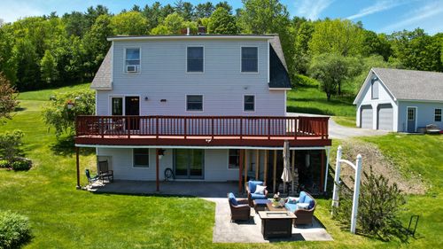 23 Meadowview Ln, Hartland, VT, 05048-9445 | Card Image
