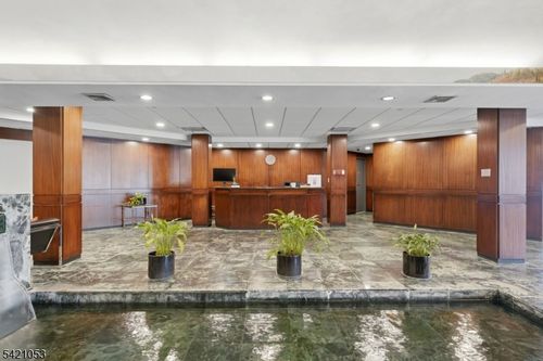 4u-609 W South Orange Ave, South Orange, NJ, 07079-1065 | Card Image