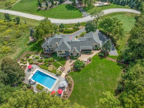 41W590 Bowgren Dr, Campton Hills, IL, 60119-8505 | Card Image