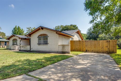 2908 Washington St, Commerce, TX, 75428-3846 | Card Image
