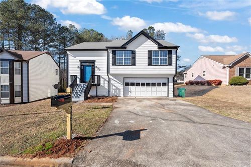 3251 Hunters Crossing Point, Lithonia, GA, 30038 | Card Image