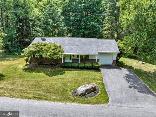 9246 Eile Dahl Rd, KEMPTON, PA, 19529-9123 | Card Image