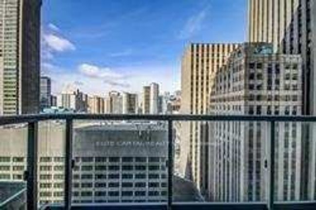 2315 - 70 Temperance St, Condo with 2 bedrooms, 2 bathrooms and 1 parking in Toronto ON | Image 11