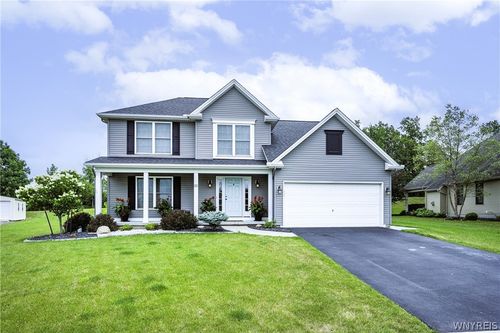 22 Vista Ct, West Seneca, NY, 14224-5032 | Card Image