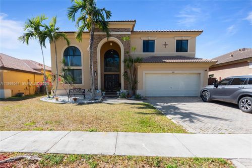 972 Ne 36th Ave, Homestead, FL, 33033-5555 | Card Image