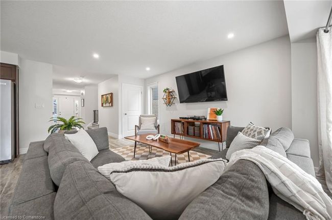 71 Crab Apple Crt, House other with 3 bedrooms, 4 bathrooms and 3 parking in Wellesley ON | Image 23