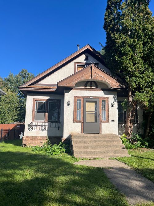 1020 Vincent Ave N, Minneapolis, MN, 55411-3550 | Card Image