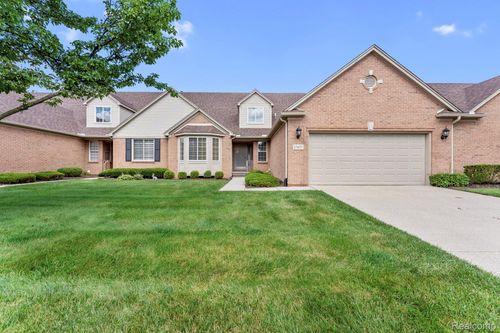 17437 Averhill Boulevard, Macomb Township, MI, 48042 | Card Image