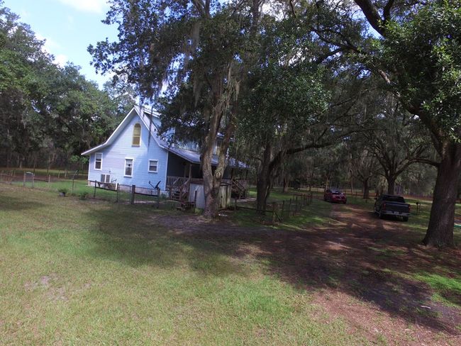 13050 Sw 67th Pl, House other with 2 bedrooms, 2 bathrooms and null parking in CEDAR KEY FL | Image 4