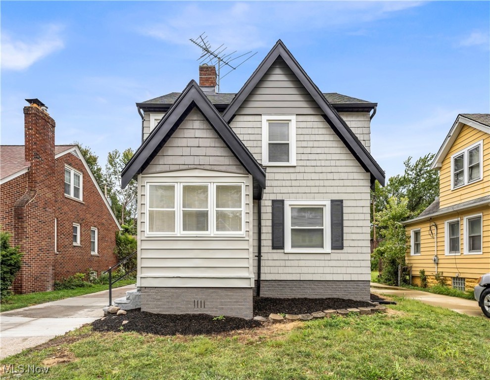 Naumann Ave, Cleveland, OH 44119