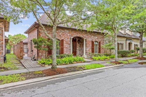 127 Woodsboro Dr, Lafayette, LA, 70508-6031 | Card Image