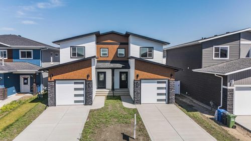 42 Earl Close, Red Deer, AB, T4P3G6 | Card Image