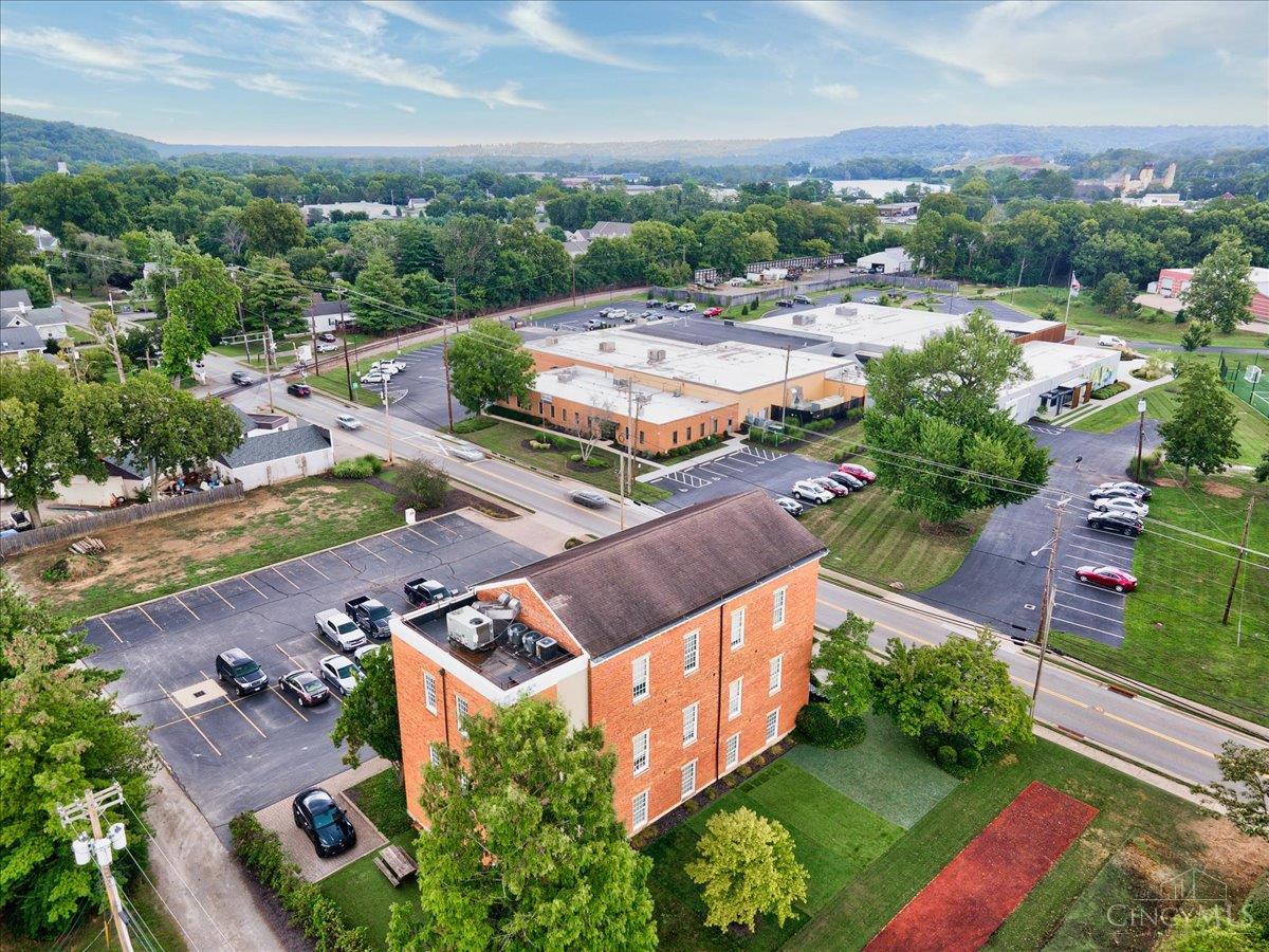 Commercial Sale in Newtown 4
